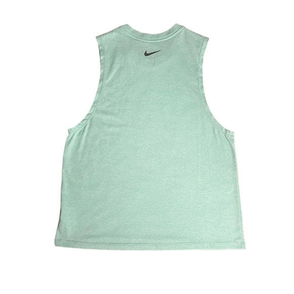 Mint Green The Nike Tee Athletic Cut Medium - Picture 2 of 4